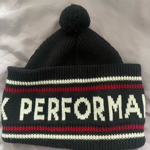 Peak Performance beanie